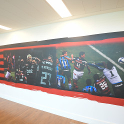 De primeiro mundo: Nova personalização do Ninho do Urubu exalta torcida, títulos e elenco de 2019