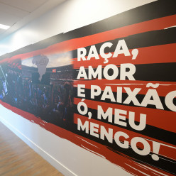 De primeiro mundo: Nova personalização do Ninho do Urubu exalta torcida, títulos e elenco de 2019