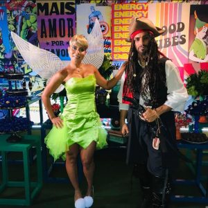 Após vitória no clássico, Diego Ribas organiza festa a fantasia para comemorar aniversário Após vitória no clássico, Diego Ribas organiza festa a fantasia para comemorar aniversário