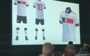 Por conta do surto de coronavírus, lançamento do segundo uniforme do Flamengo deve ser adiado