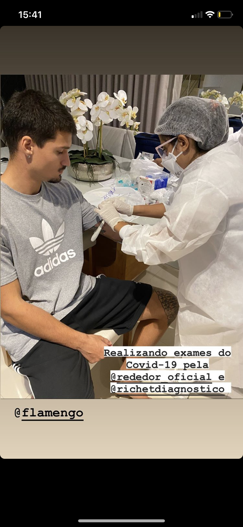 Jogadores do Flamengo usam rede social para compartilhar testagem para COVID-19